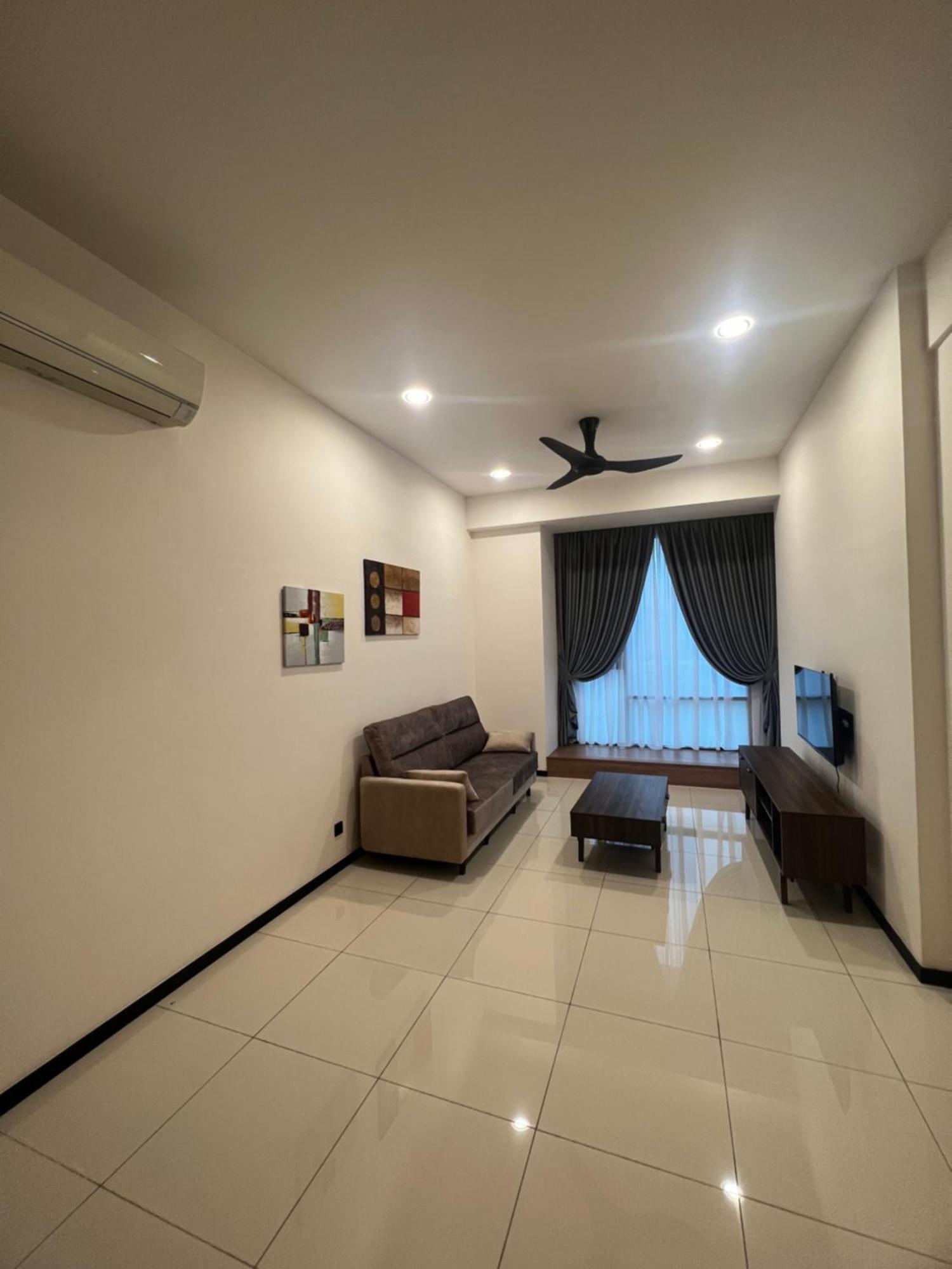 Appartement Opus Residences Merdeka Tower 118 View