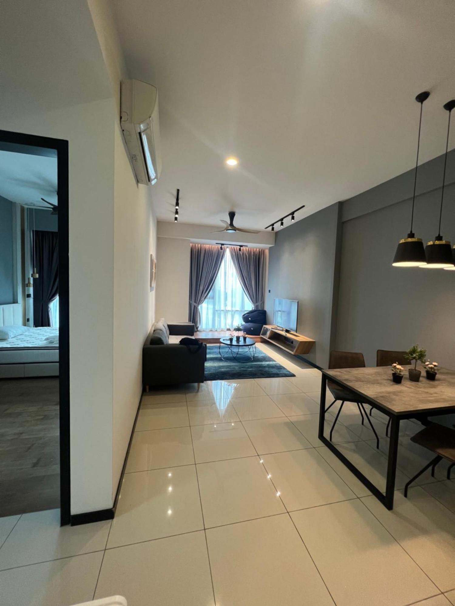 Opus Residences Warisan Pnb 118 View *